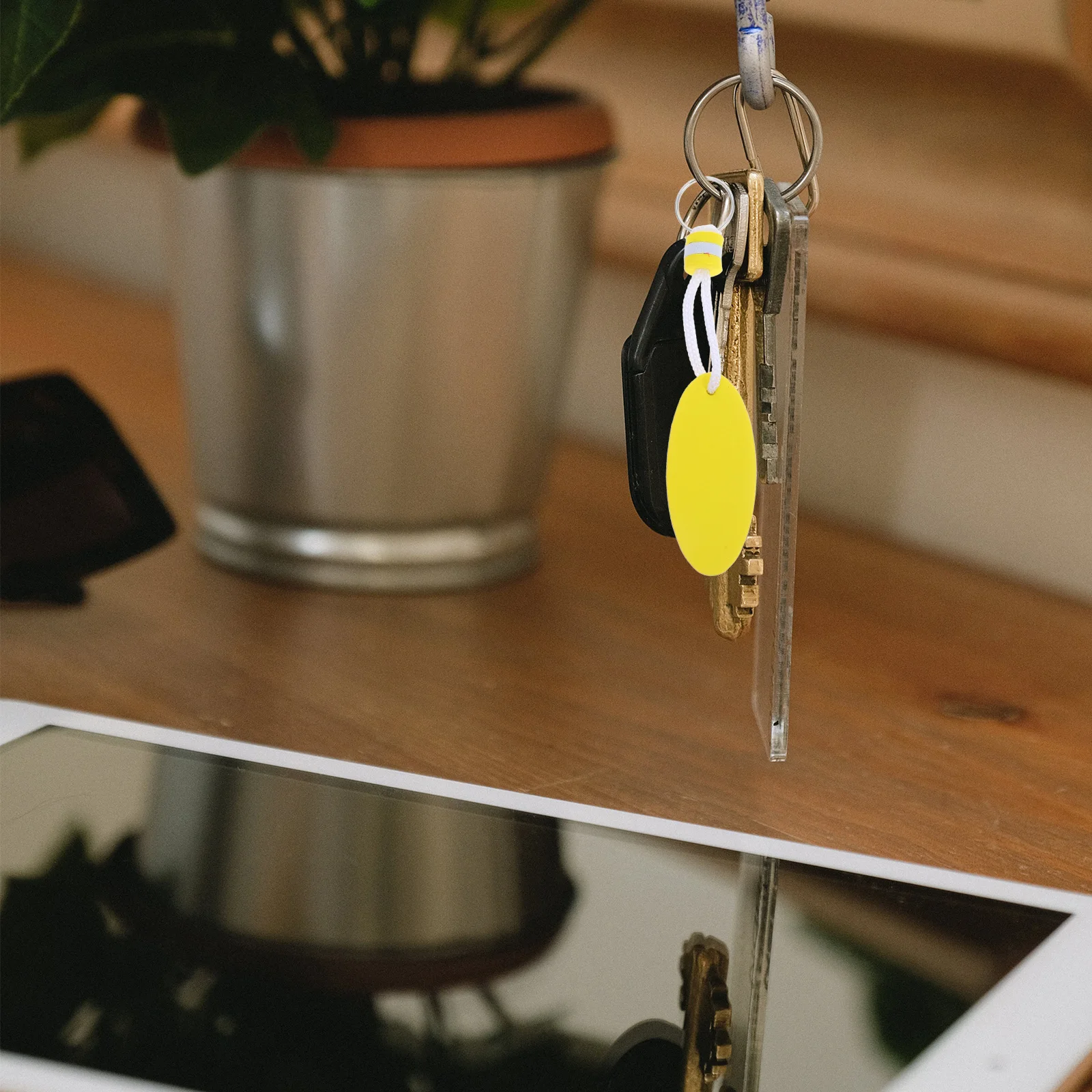 

8pcs Waterproof Floating Key Chain Shaped Surfing Oval Floater Tag for Boating Keychains Buoy Rings Outdoor Key Float Memorial