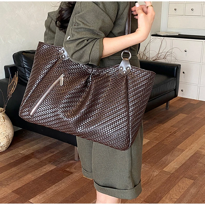 Koreanische Schultertasche mit seitlichem Reißverschluss, Vintage Casual Handtasche für Damen, minimalistische, schicke, einfarbige Rattan-Webtasche, Einkaufstasche – Detail 14