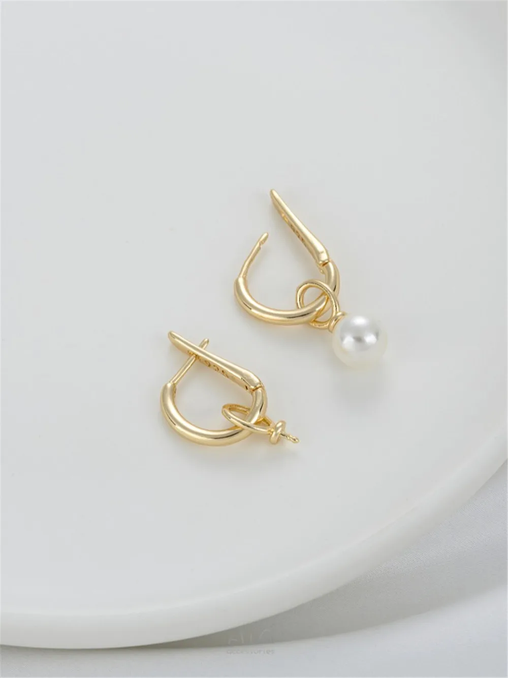 

14K Gold-Color U-shaped Earrings with Open Sling Earrings Hanging Beads DIY Handmade Earrings Material Accessories E352