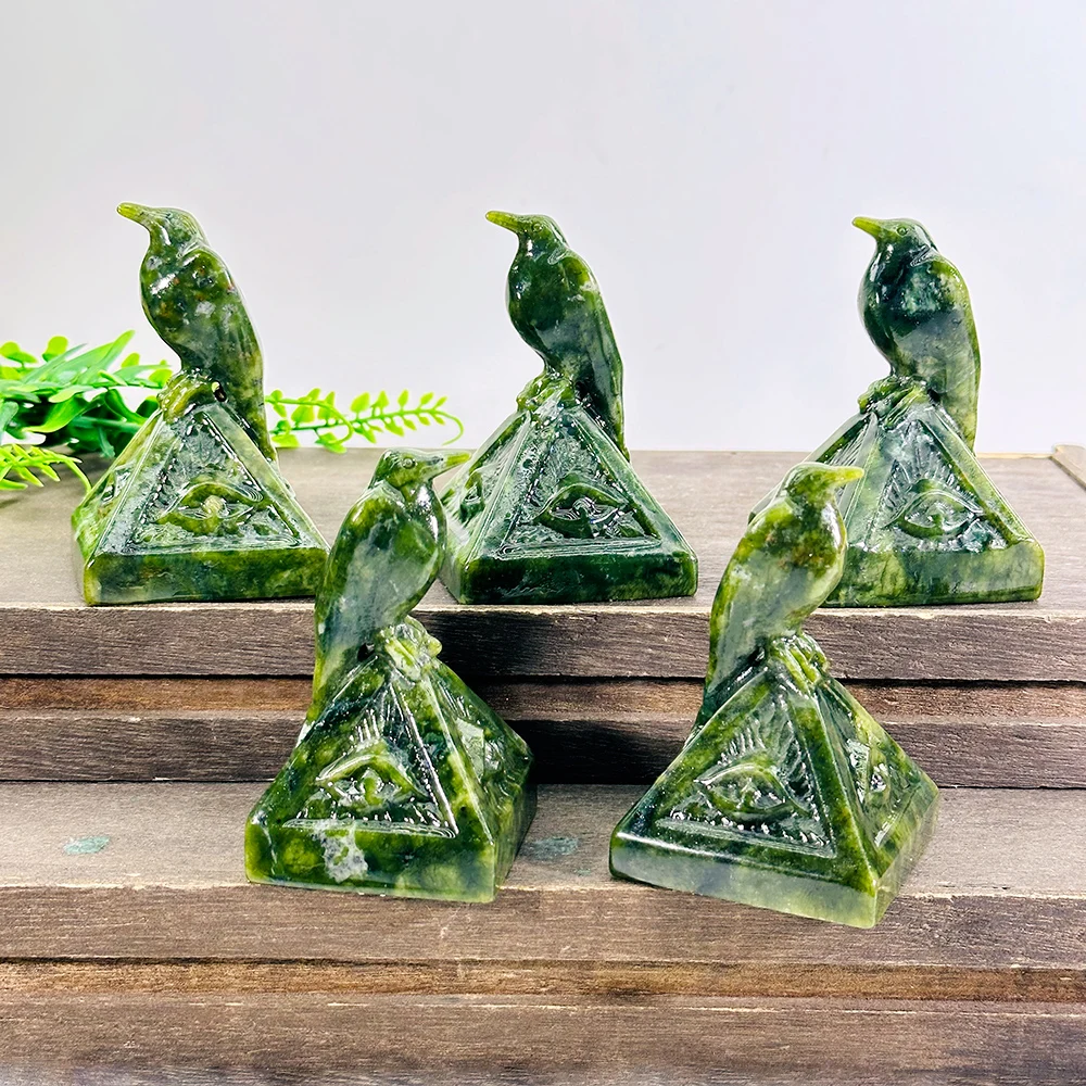 1PC Natural Handmade Carved Xiuyu Jade crow with evil eye stand Polished Green Jade Crystal Turtle Gifts Natural Quartz Crystals