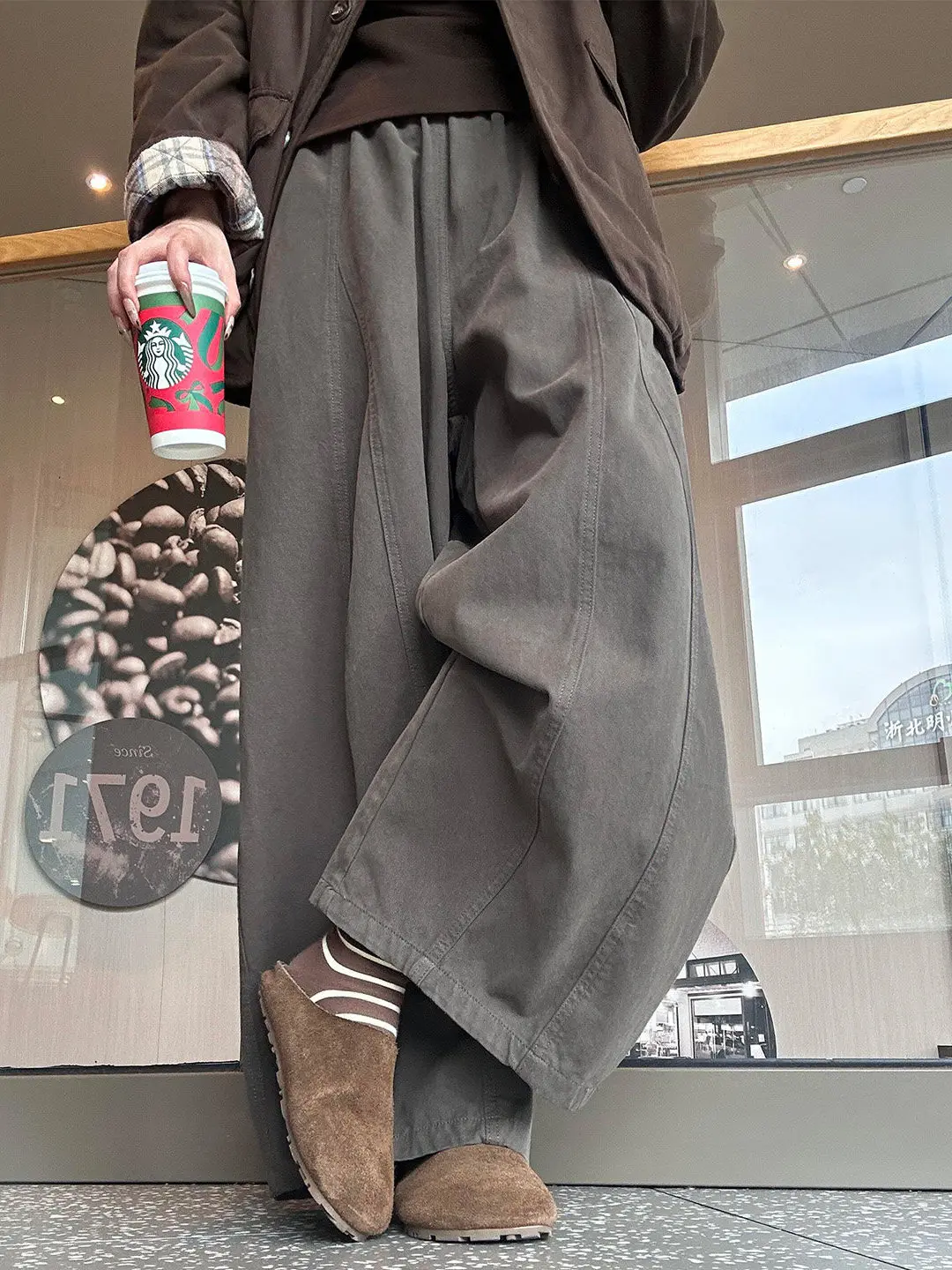 

Брюки с высокой талией и широкими штанинами больших размеров для женщин: повседневные, универсальные, весенние, модные, в художественном стиле, с карманами