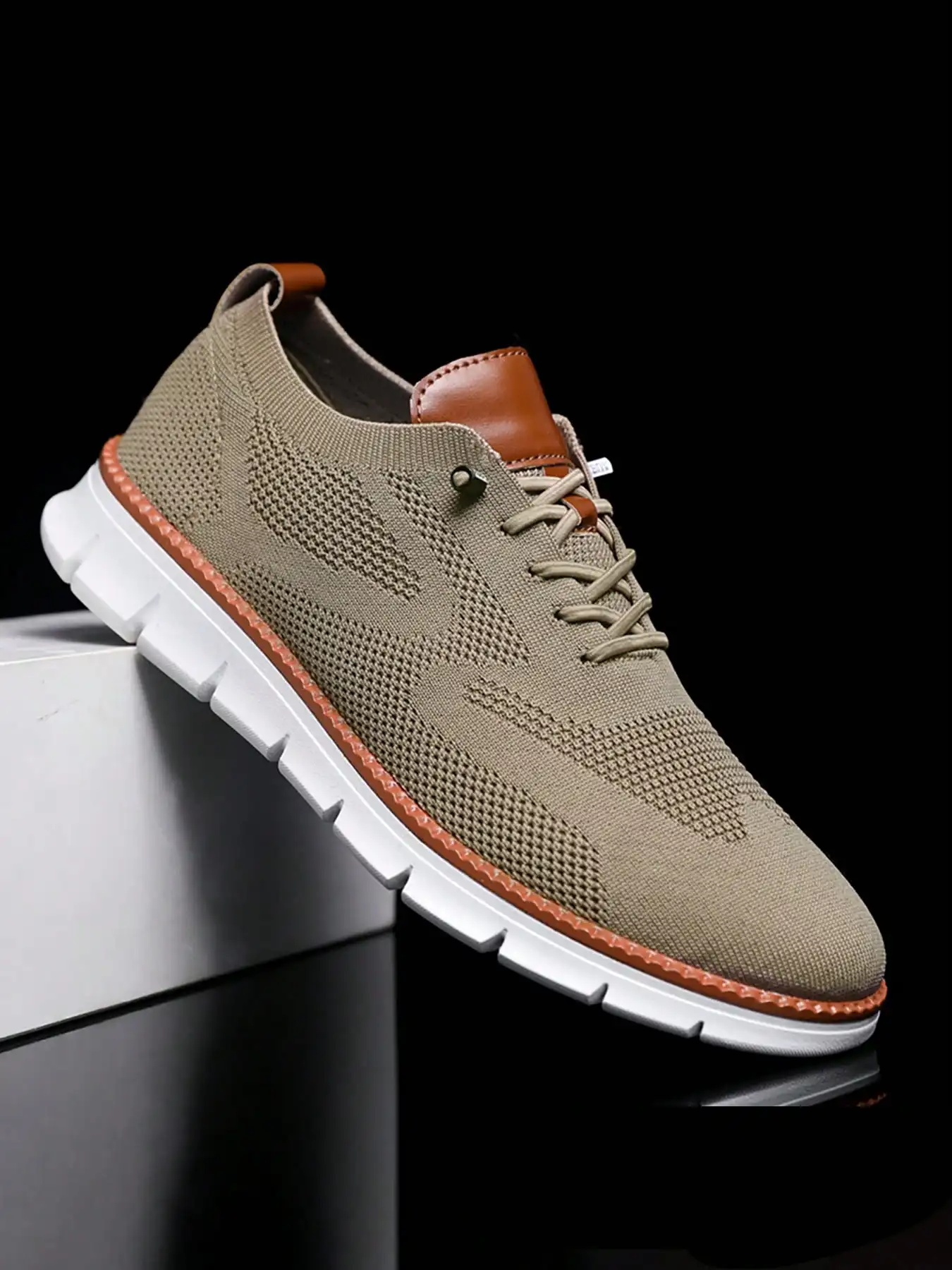 Men’s Fashion Versatile Casual Sports Sneakers, Lightweight Breathable Comfort Daily Footwear for Men, Non‑Slip Durable Walking Shoes, Stylish Sneakers for Daily Commute, Office Casual Wear, Weekend Outing,  Jogging and Multi‑Scene Everyday Activities