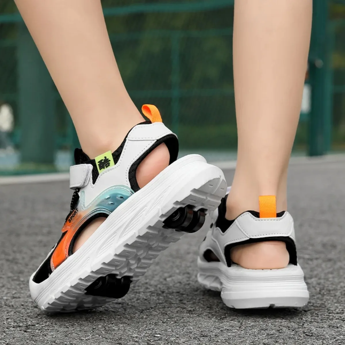 

Детские роликовые сандалии с закрытым носком, летние туфли на колесиках 2-в-1, повседневные кроссовки с регулируемым ремешком