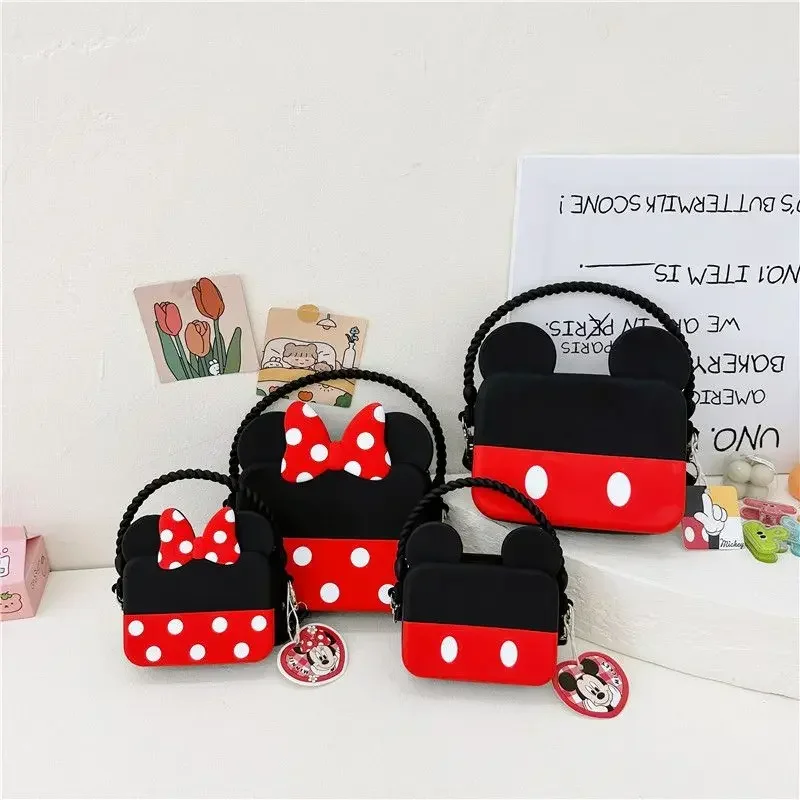 MINISO Animation Disney Mickey Mouse Clubhouse Cute Minnie Mouse Zippered Non-laminated Non-Waterproof Shoulder Crossbody Bag