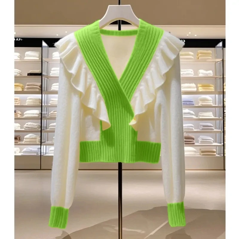 Autumn And Winter Knitted Sweater Women's Elegant Style Splicing Lotus Leaf Side Long Sleeve Pull-head Knit Sweater Top