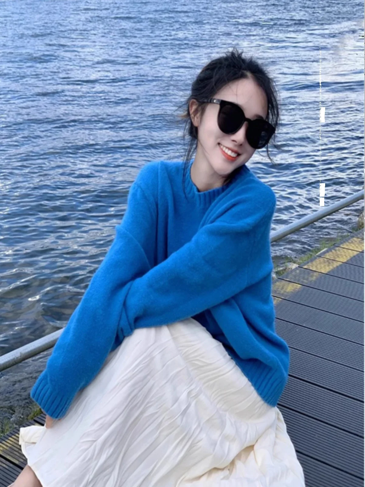 Klein Blue Women's Overhead Knitted Sweater Autumn Winter Loose round Ne Top with Beige Pleated  Skirt Two-Piece Set