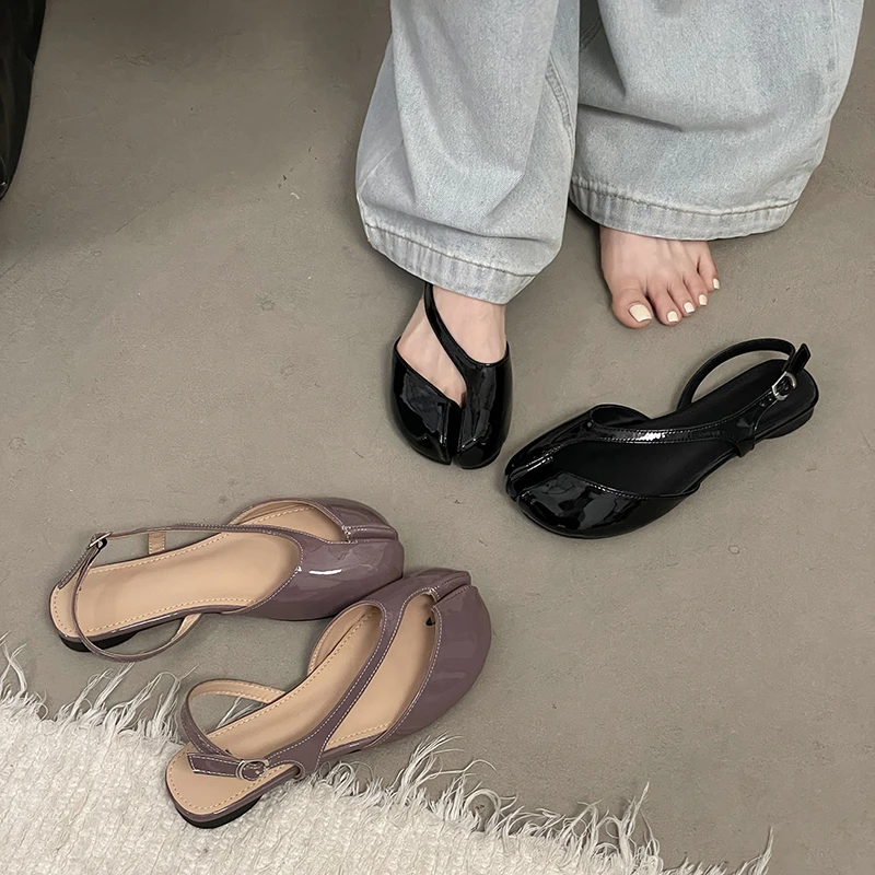 Tabi Sandals Women Brand Designer Cross Ankle Strap Sandals Buckle Slingback Chunky Low Heels Elegant Mary Jane Split-toe Shoes