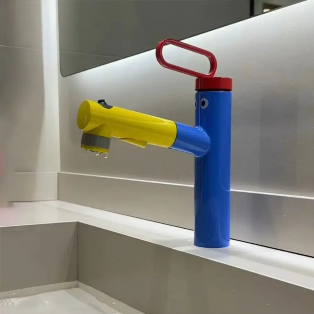 

Three Ways of Water Discharge Wash Basin Faucet Copper Alloy Telescoping Pull Type Faucet Cold and Hot Rotating Lavatory Faucet