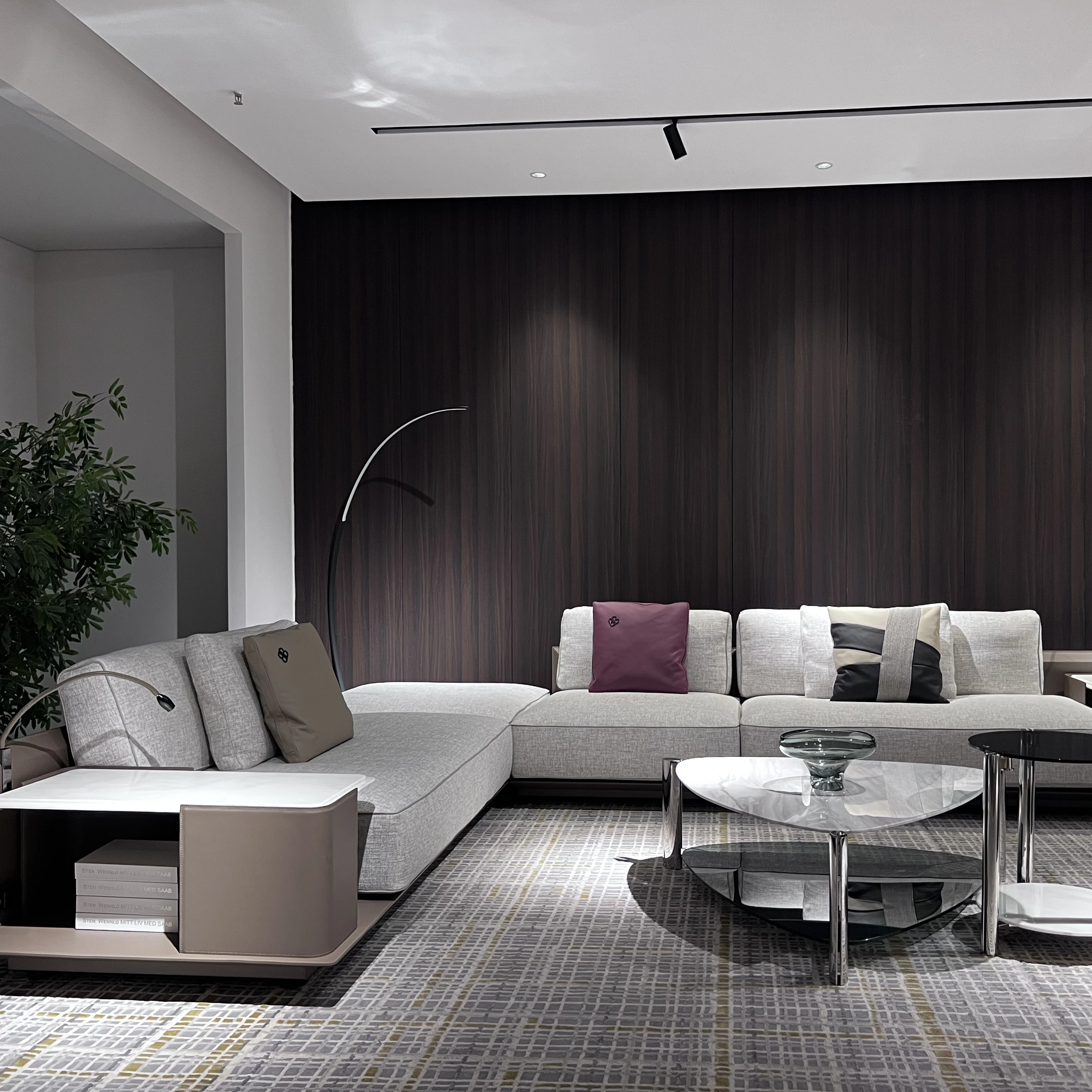 Simple leather fabric modular sofa luxury modern design living room furniture set side table combination sofa