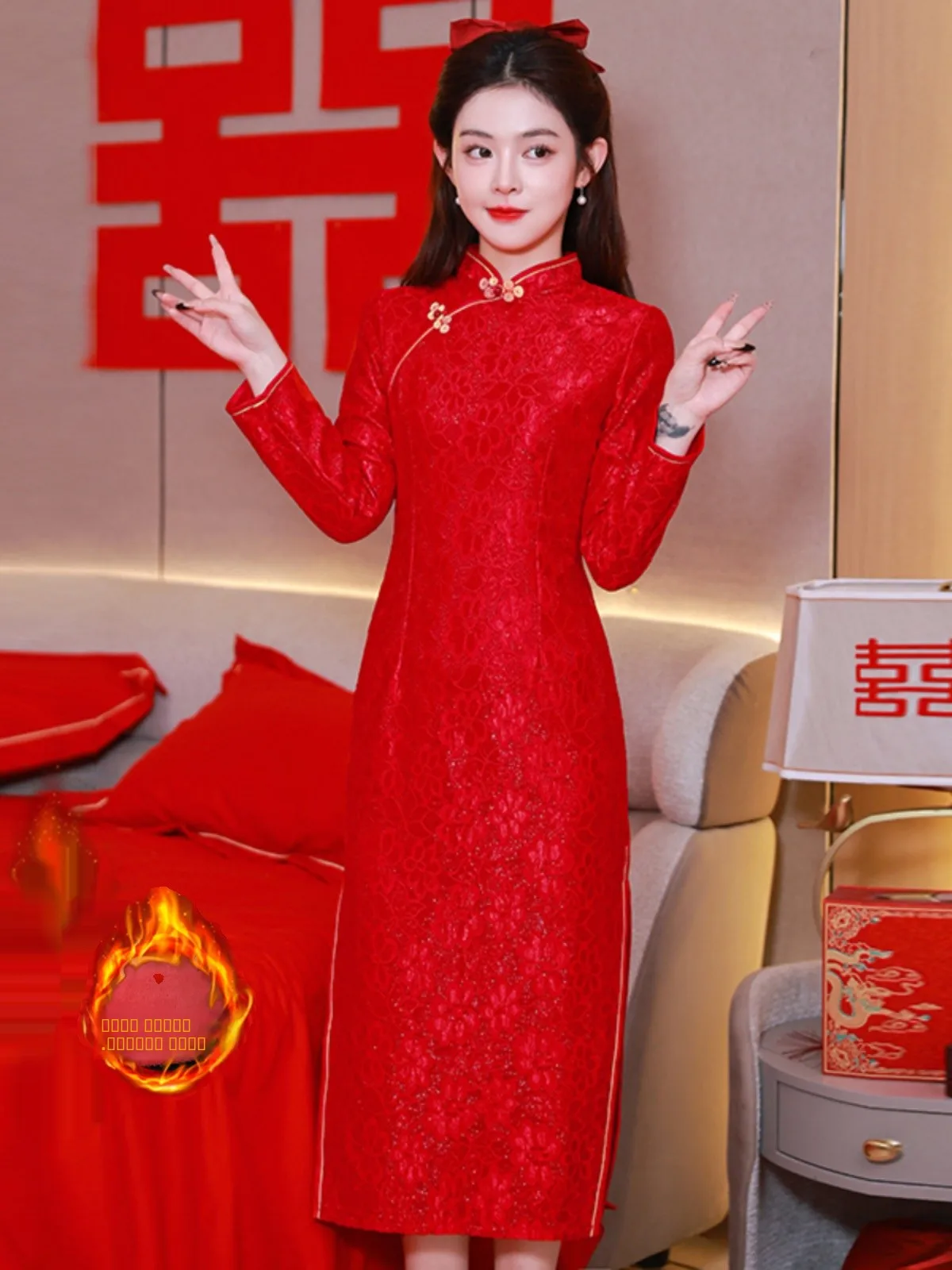

Красное бархатное платье-ципао с длинными рукавами и флокированным узором для состоявшихся женщин, возвращающихся домой, для традиционных китайских церемоний, красное платье для награждения