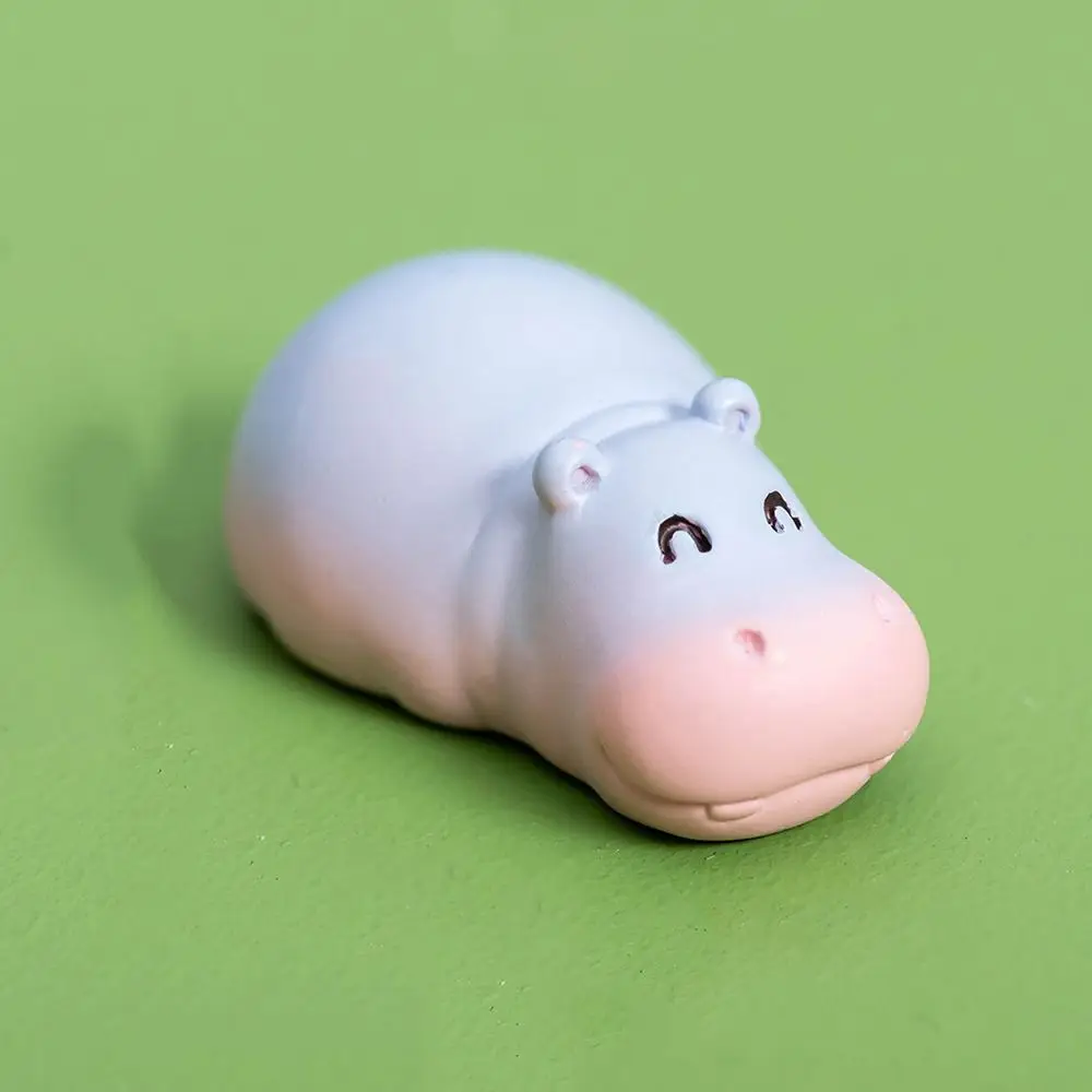 Q-like pear-shaped design Resin Hippo Statue Cartoon Style 6 options available Baby hippopotamus figurine Miniature Figure