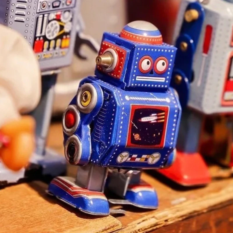 

Red/Blue Mini Rocket Robot Metal Tin Clockwork Toy Cute Vintage Toy Gift Room Decoration Desktop Ornament