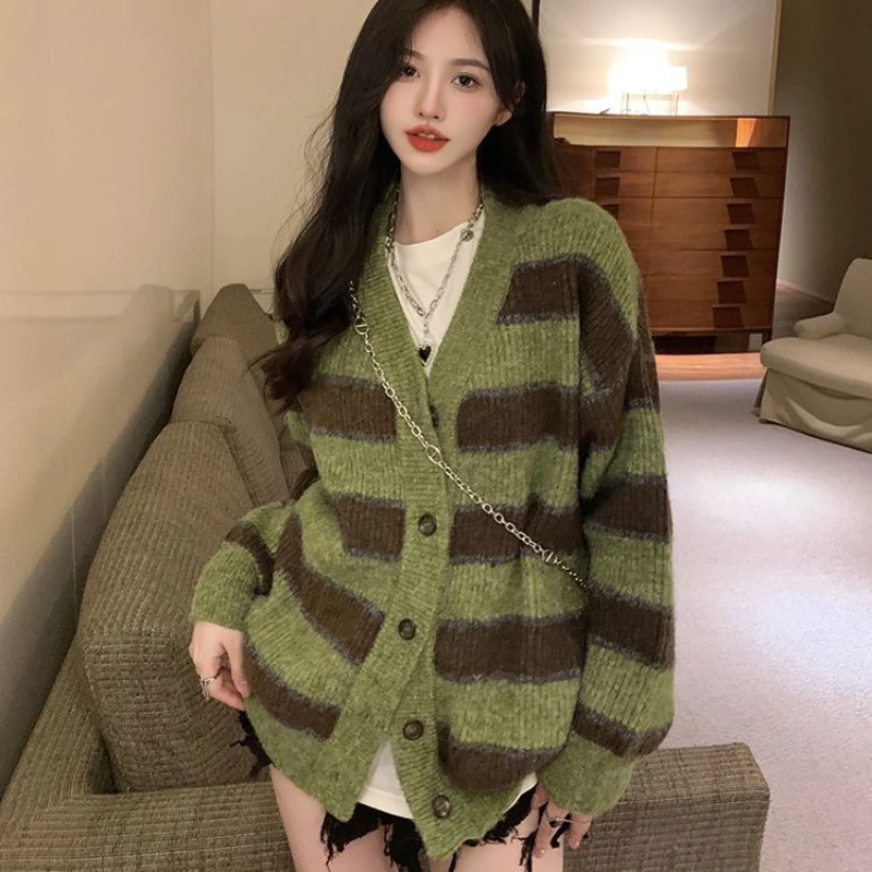 Sweter damski Ulzzang szykowny damski dzianinowe swetry w paski luźny dekolt z dekoltem w stylu Vintage