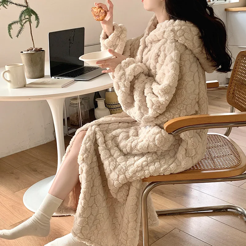 

Ladies' Lazy Style Flannel Coral Fleece Hooded Robe Winter Comfortable Loose Home Clothes Polyester Fiber Long Sleeve Nightgown