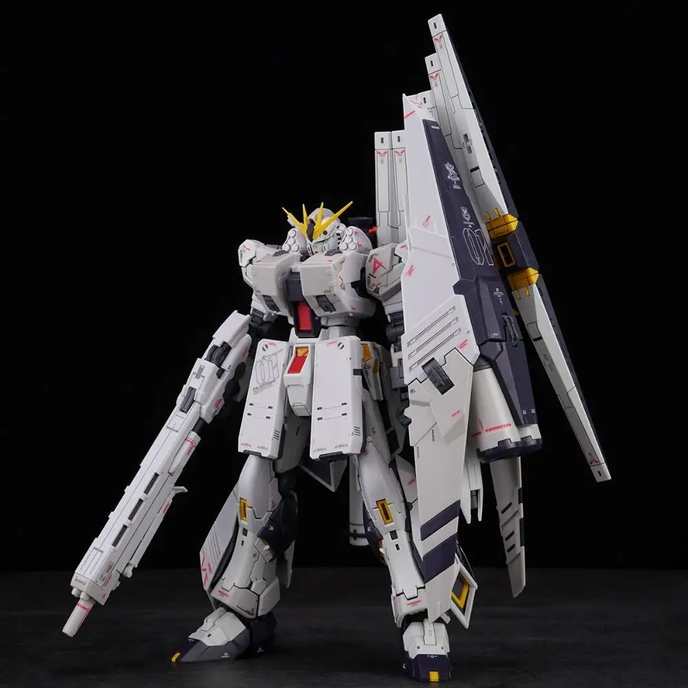 Bandai Original RG, la BASE GUNDAM limitada V GUNDAM [acabado de titanio] figura de acción modelos de ensamblaje juguetes adornos coleccionables