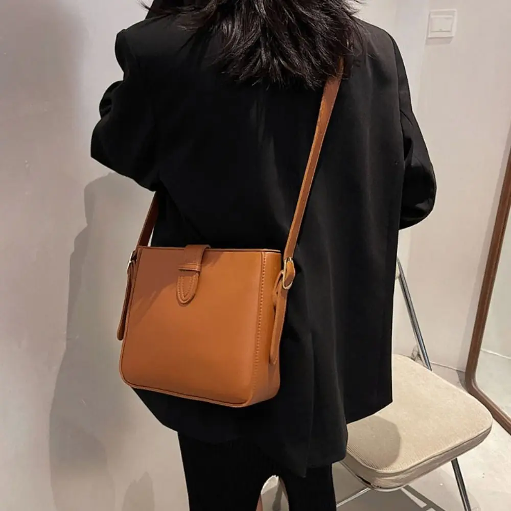

Large Capacity PU Leather Square Bag Korean Style All-match Simple Shoulder Bag Phone Bag Handbag Ins Square Tote Bag Travel