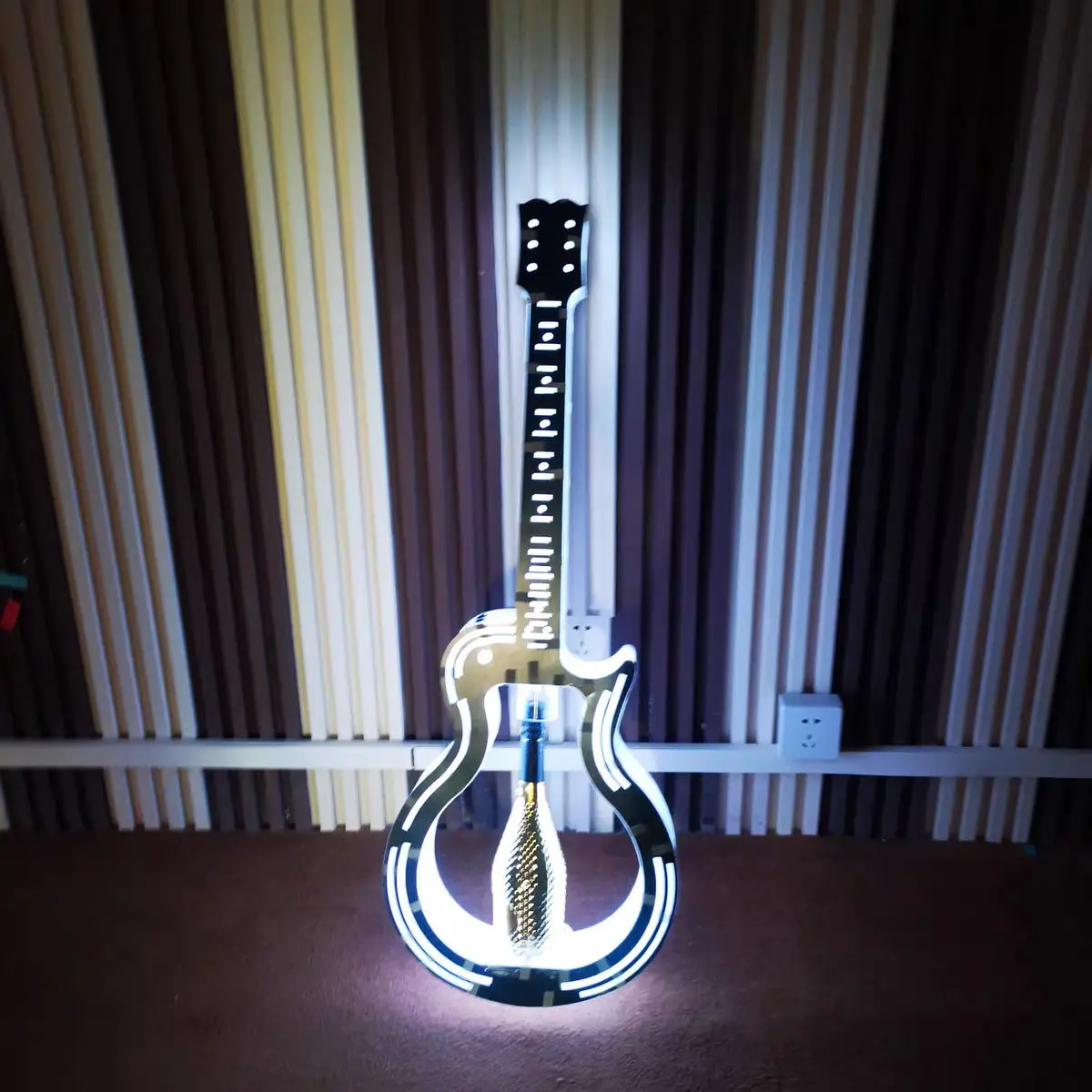 LED Colorful Luminous Guitar Bottle Presenter Holding Sign Champagne Wine Stand KTV Hand Placard Atmosphere Bar