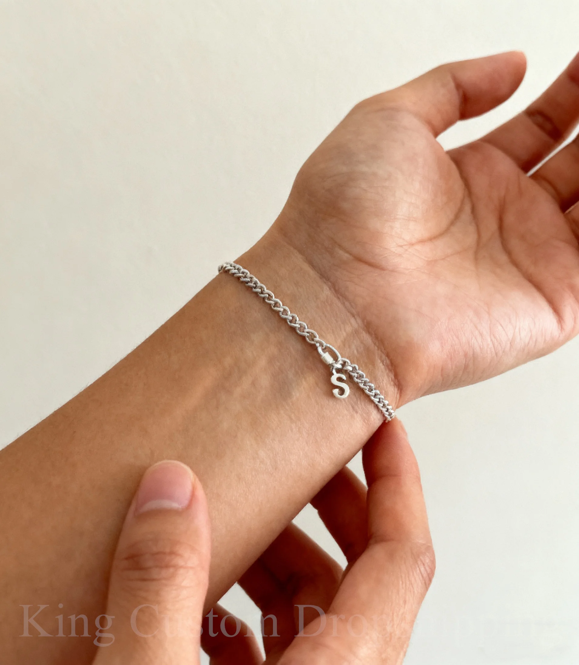 

Customized 26 letters bracelet Permanent Eternal Couple Jewelry Do it Yourself Fashion Bracelet Kit Valentine's Gift for Lover.