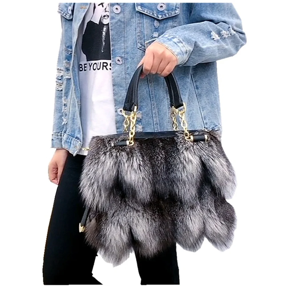 

Women's Real Fox Fur Shoulder Bag Natural Fluffy Fox Fur Crossbody Bags Designer Large Capacity Plush Tote Bag Fashion Handbag