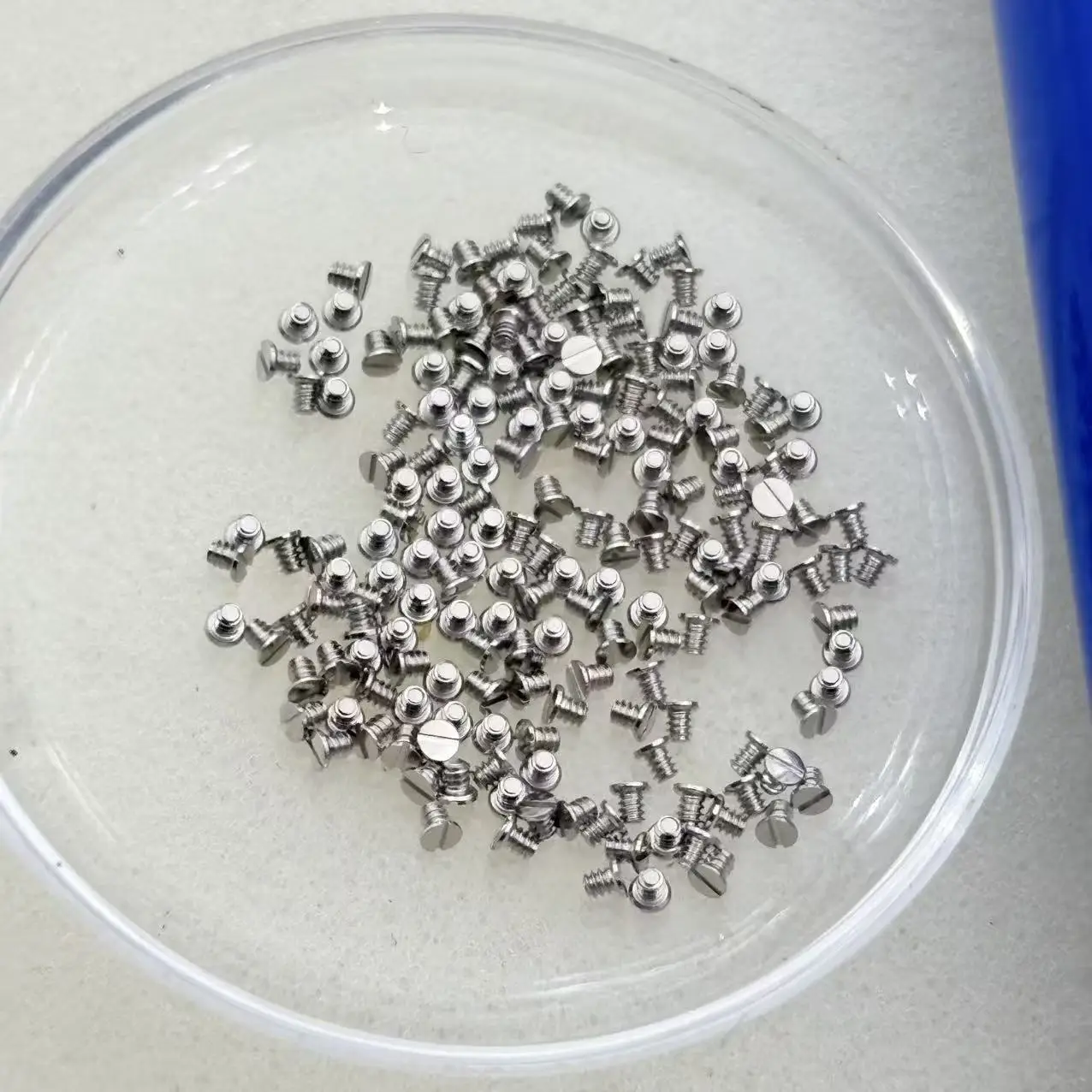 (20/40/60/80pcs) Watch movement accessories 2824 2836 2834 2846 movement clamp screws 2892 universal  Splint board screw