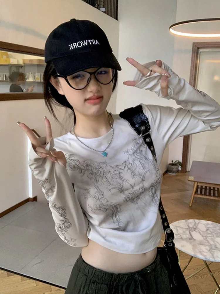 

Женская футболка с длинным рукавом, круглым вырезом и принтом