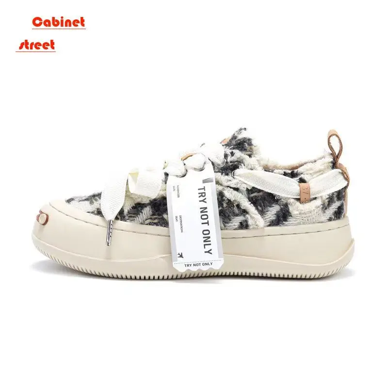 Plus Size Small White Women Canvas Open Smile Men's and Women's Shoes 2024 New Thick Soles Increase Smiling Face Canvas Shoes