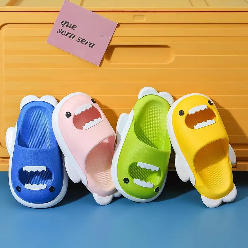 tenis 2023 Boys New Slippers Summer Indoor Anti Slip Bathroom Children Shoes Soft Sole Anti Collision Cartoon Sandals zapatillas