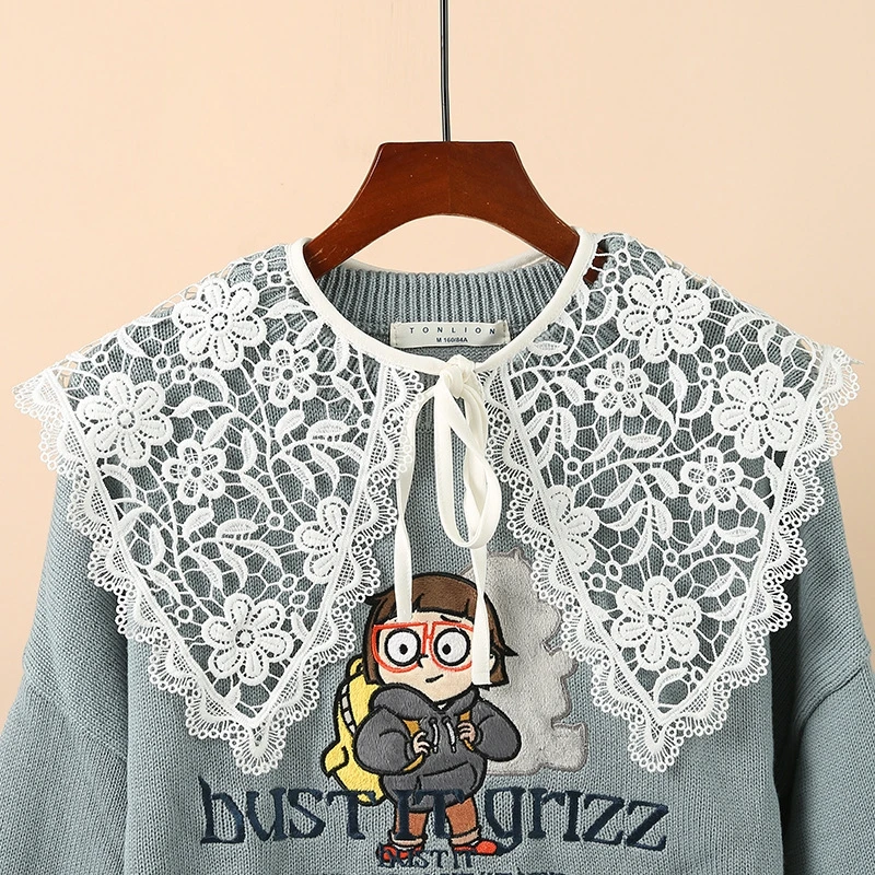 

Elegant Floral Embroidery Hollow Out Cape Shawl Detachable False Collar Scarf Necklace Sweater Dresses Stylish Accessory
