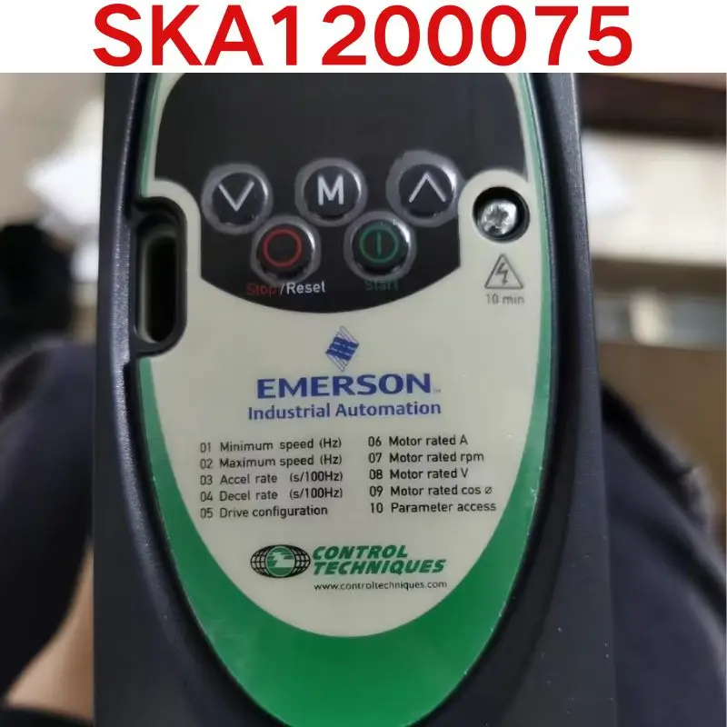 

brand-new Inverter SKA1200075