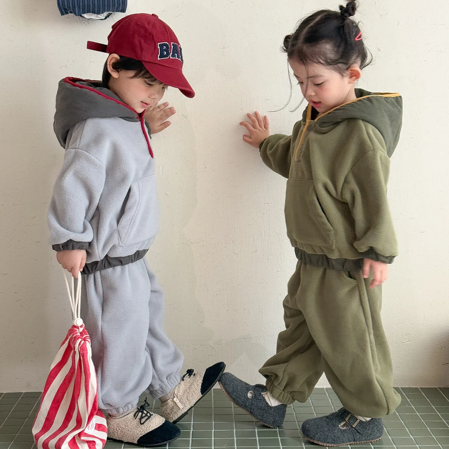 2026 Winter Children Plus Velvet Thick Clothes Set Boys Girls Fleece Hooded Sweatshirt + Pants 2pcs Suit Kids Warm Outfits 1-8 Y