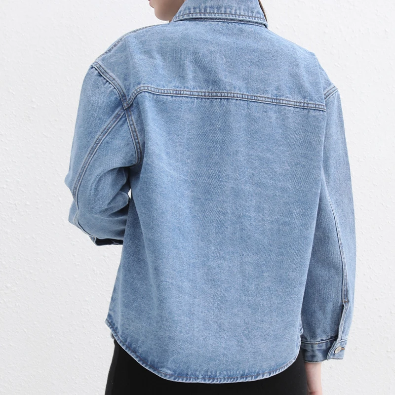 2025 الخريف المرأة كبيرة الحجم غسلها قميص دينيم فضفاض كم طويل عادية زر أسفل بلوزة خمر الأزرق الدنيم للطبقات