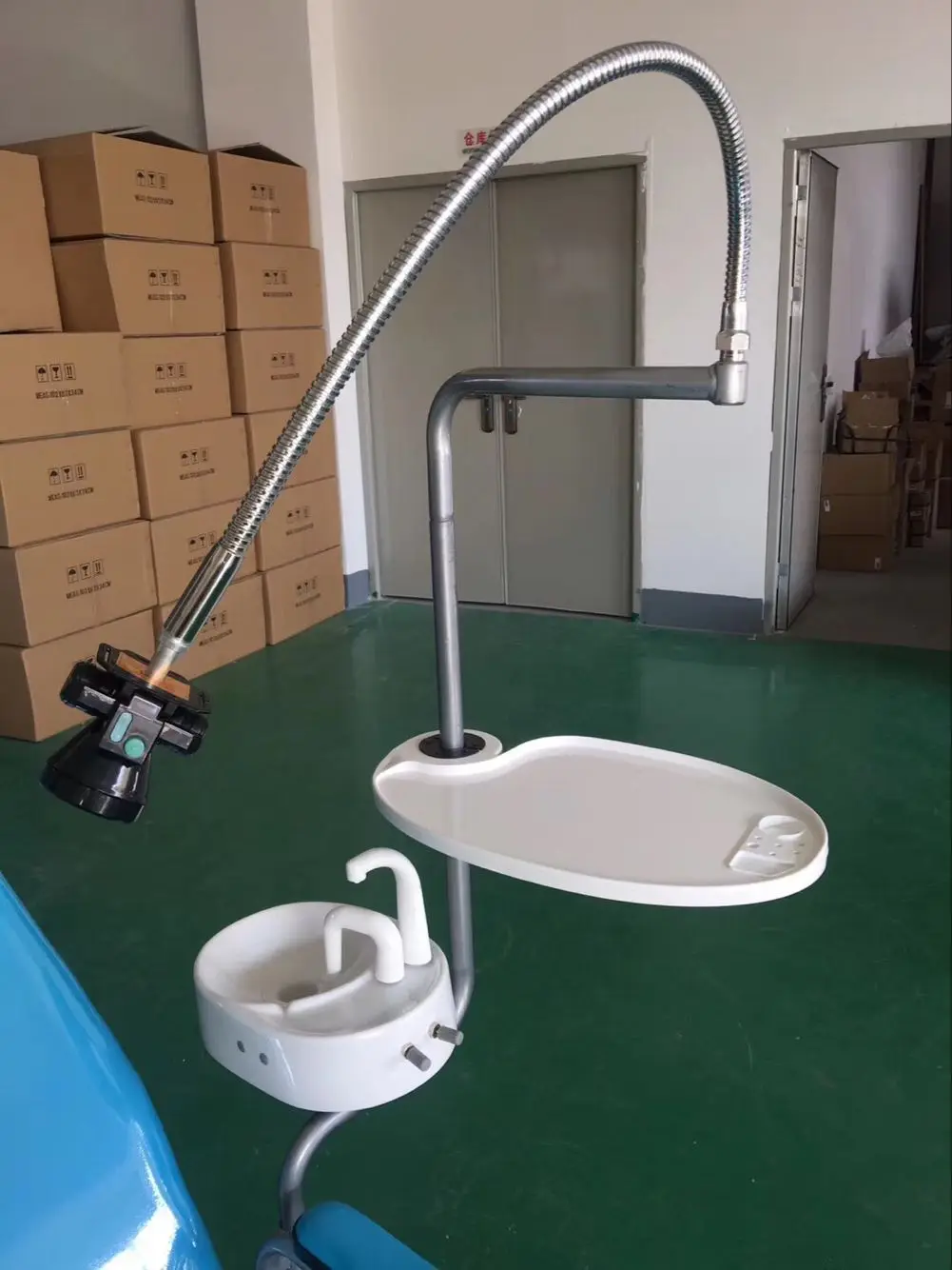 Dental lightweight chair Dental portable chair Simple dental chair Folding chair with light and spittoon