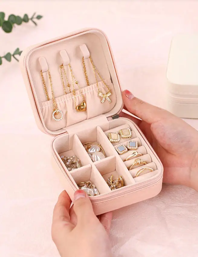 1pc Mini Jewelry Storage Box, Travel Jewelry Zipper Case, Earring Necklace Ring Portable Jewelry Box, Leather Material, Jewelry