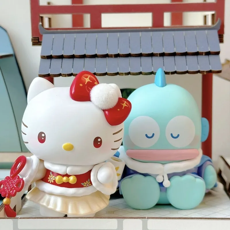 재고 있음 산리오 사계절 중국 의류 시리즈 헬로키티 로미 블라인드 박스 미스터리 박스 트렌디 수집용 장난감 어린이 선물