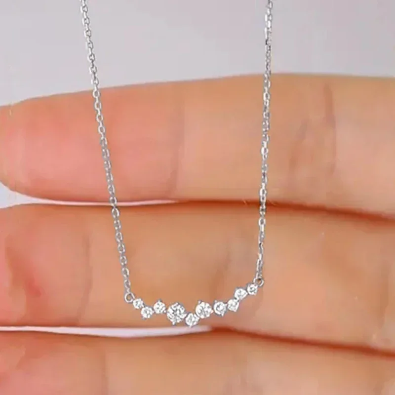 Huitan Trendige, wunderschöne Anhänger-Halskette mit glänzendem CZ, exquisiter Ehering-Schmuck, modische Charms, vielseitige Alltagsaccessoires – Detail 3