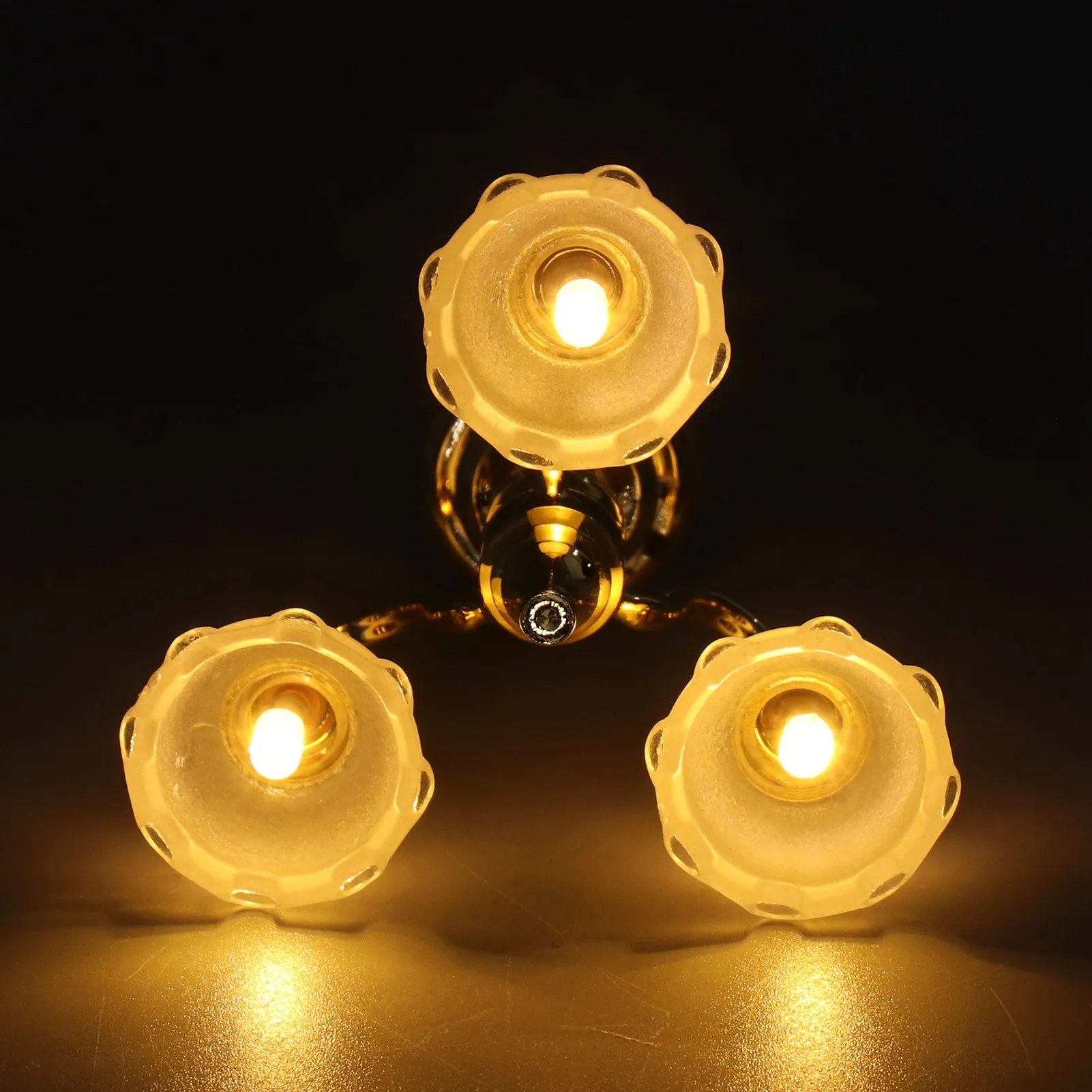 인형의 집 천장 조명 조명 풍부한 세부 사항 LED 조명 인형의 집 미니어처 샹들리에 1:12 스케일 사진 촬영용 3개 헤드