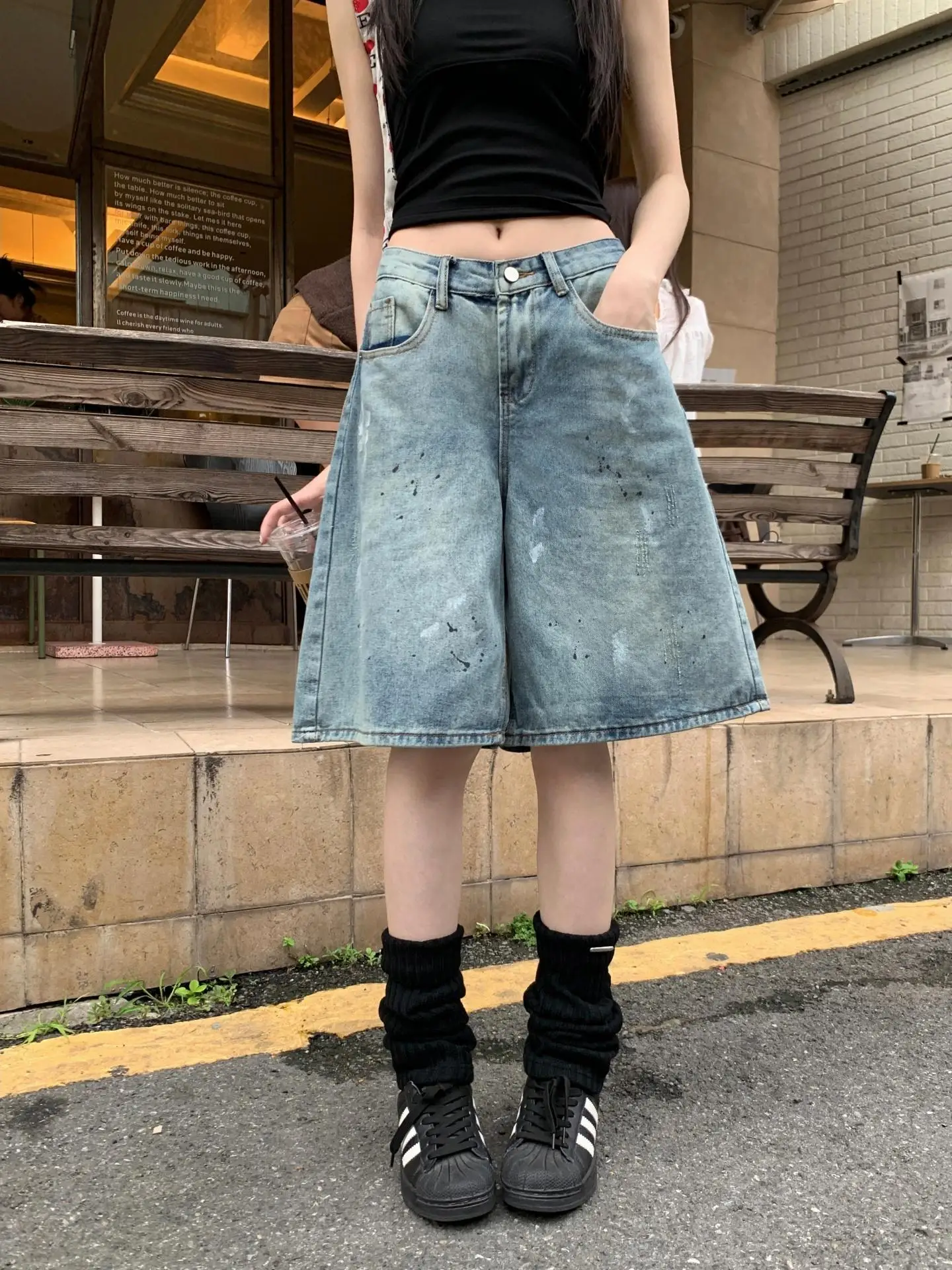 

Retro High Waist Distressed Straight Leg Five-Point Women's Jeans Summer 2026 New Style Slimming Wide Leg Pants