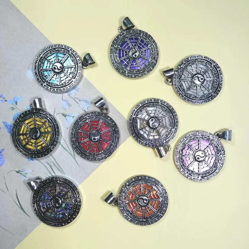 Alloy inlaid with shells featuring Tai Chi and Bagua patterns Dyeing mother-of-pearl shells White clam