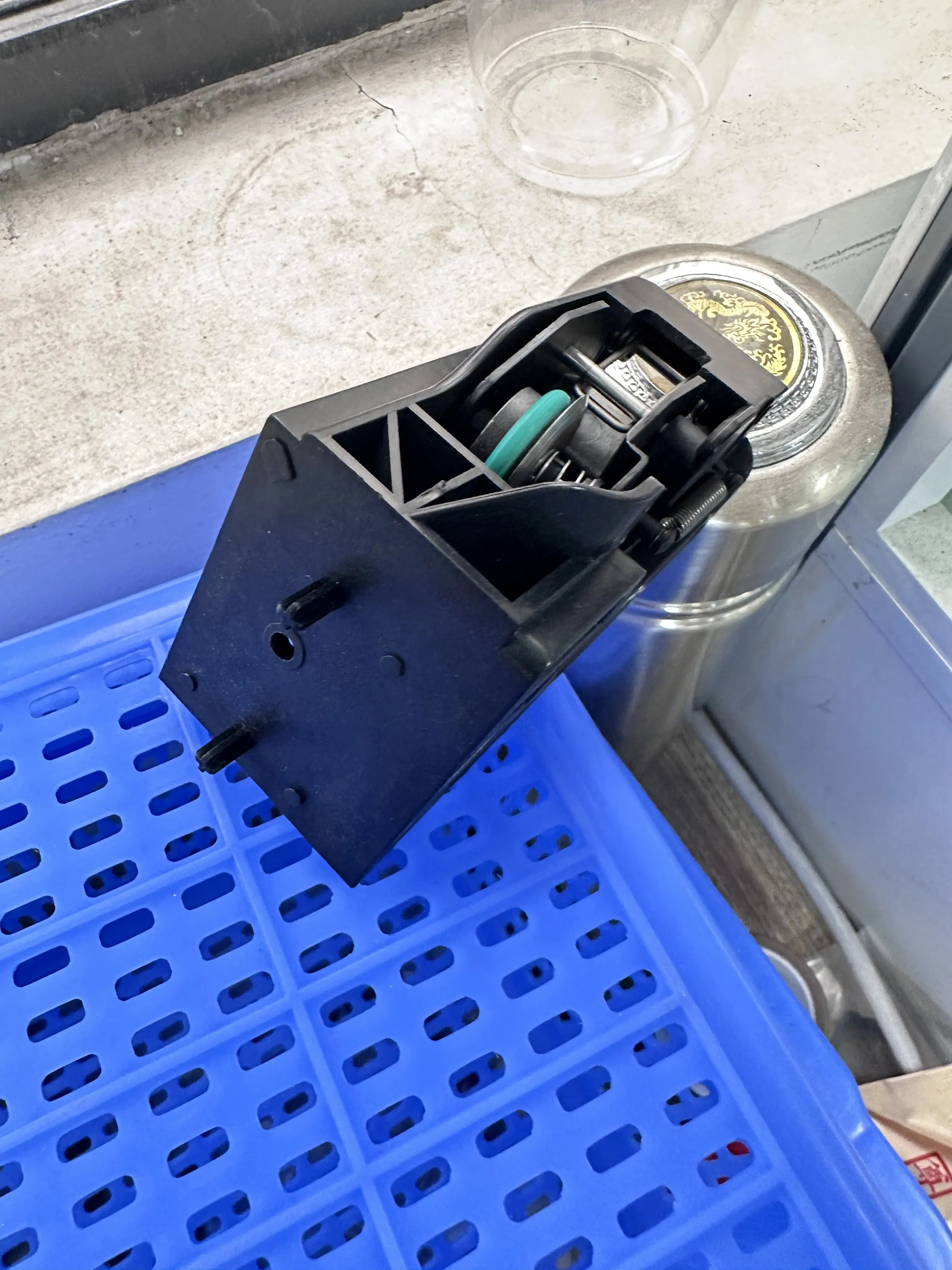 

1 шт. для HP DesignJet T770 T790 T1200 T1300 T2300 CH538-67019 CN727-67023 детали плоттера в сборе с резаком