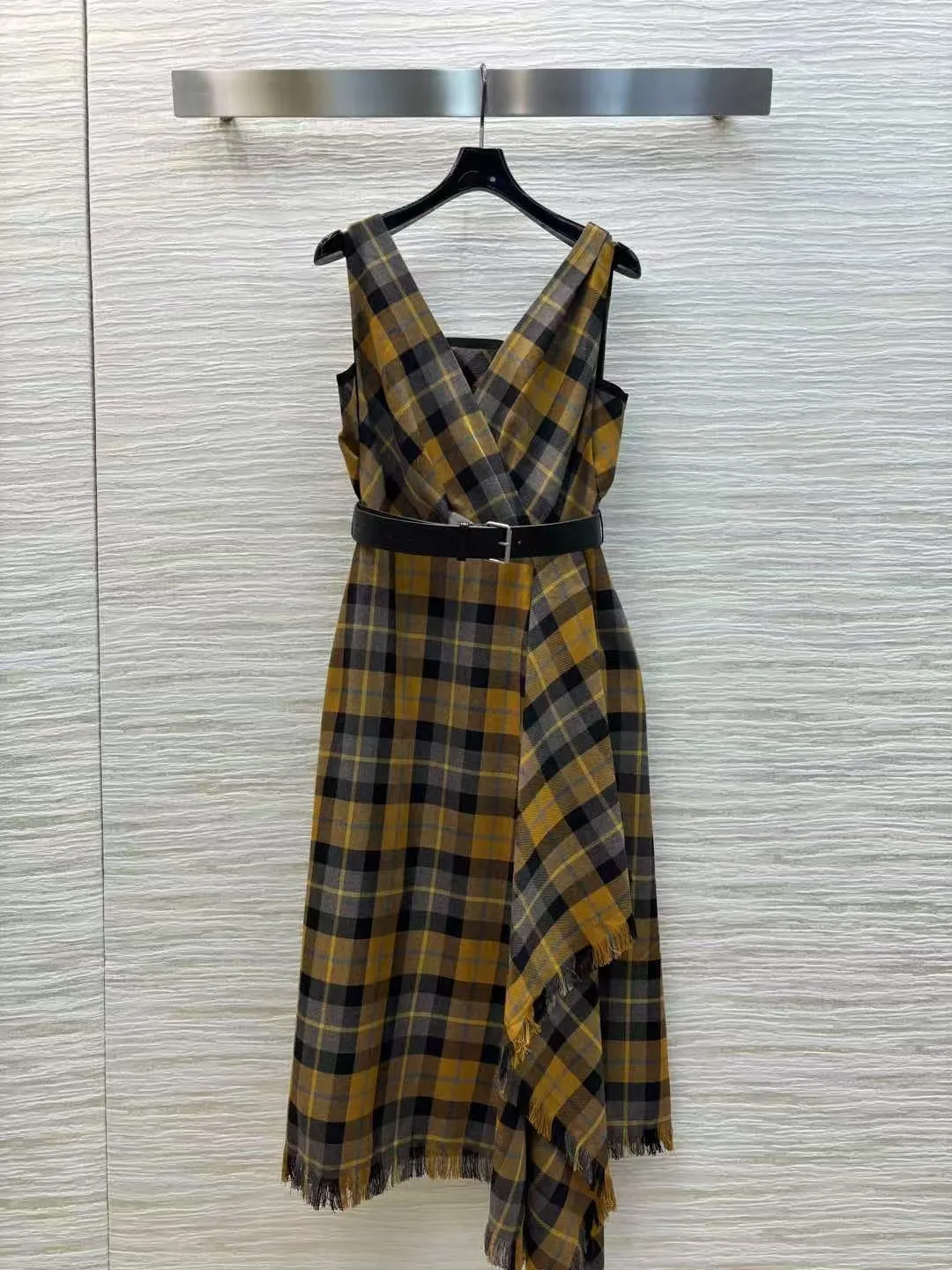 High end customized women's plaid wool vest dress