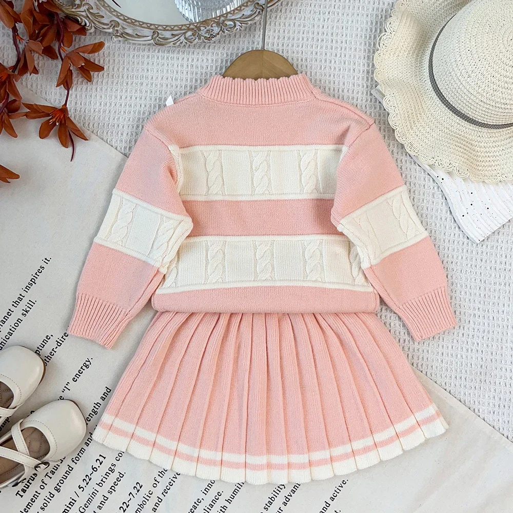 Europäischer und amerikanischer Stil, farblich abgesetzte Mädchenkleidung, Herbst-Winter-Strickpullover-Set für Kinder, langärmeliges Oberteil + Faltenrock – Detail 3
