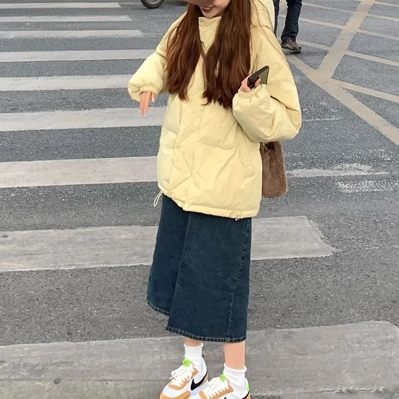 

Зимняя новая хлопковая пуховая куртка 2025 года, свободное толстое короткое пальто небольшого размера