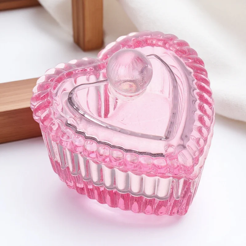 Kryształowe serce, szklany kubek na paznokcie, pokrywka, pędzel do paznokci, kubek do mycia, pojemnik na płyn do zmywania lakieru, miseczka do monomeru, pojemnik na monomer.