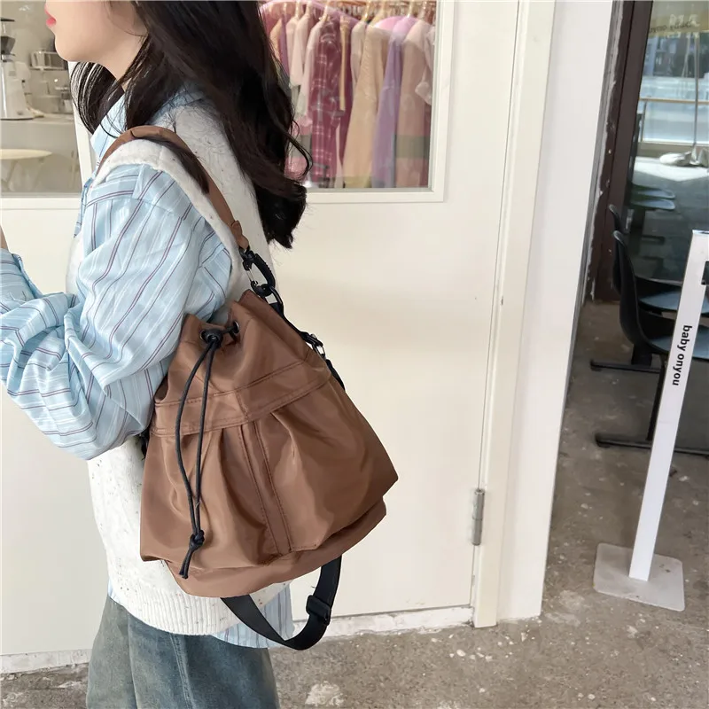 Casual Tote Bags Nylon Bucket Shoulder Bags For Women Large Capacity Female Travel Bag Designer Crossbody Bag Drawstring Handbag