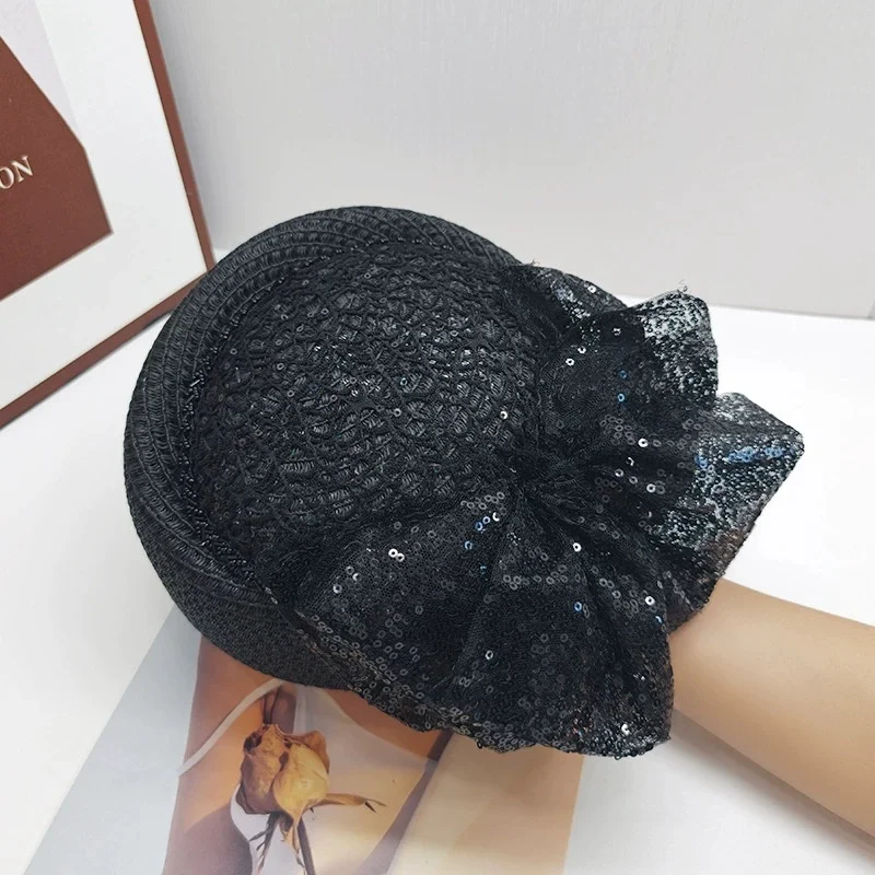 

Women's Black Mini Top Hat: Sequin Cloud Bow Beret—Breathable, UV-Protective, Elegant Straw Hat