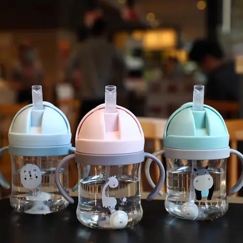 250ml 귀여운 만화 병 아기 머그잔 어린이 병 동물 패턴 훈련 컵 소년 & 소녀 밀짚 머그잔 거꾸로 비 누출