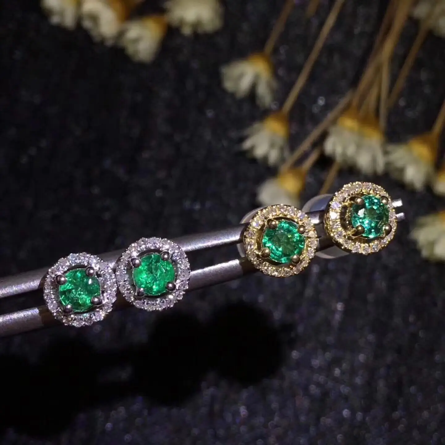 Natural Emerald Earing for Daily Wear 925 Silver Emerald Engagement Earing 3mm*3mm Fashion Sterling Silver Emerald Jewelry