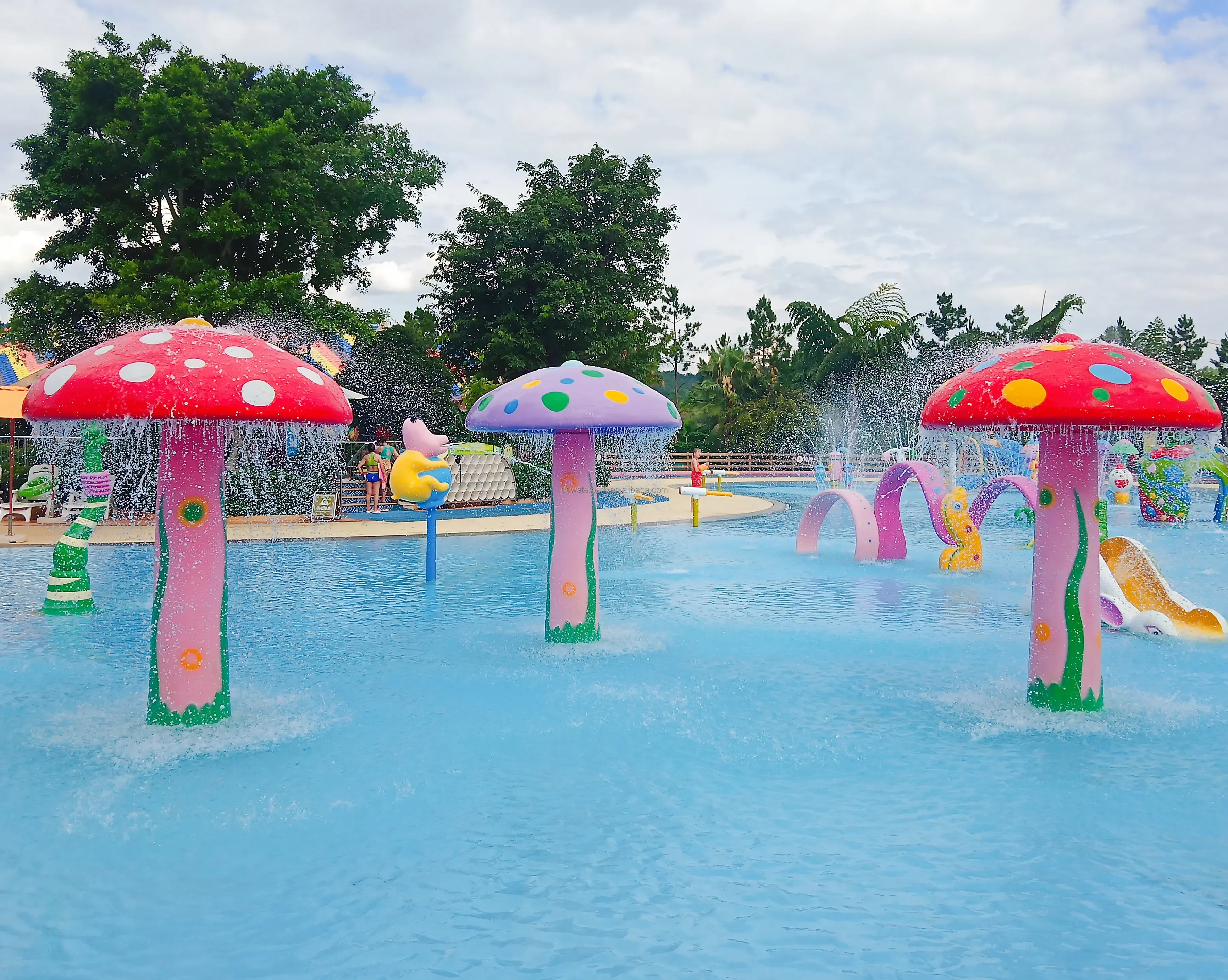 

rides supplier commercial aqua park kids spray pool FRP mushroom waterspout