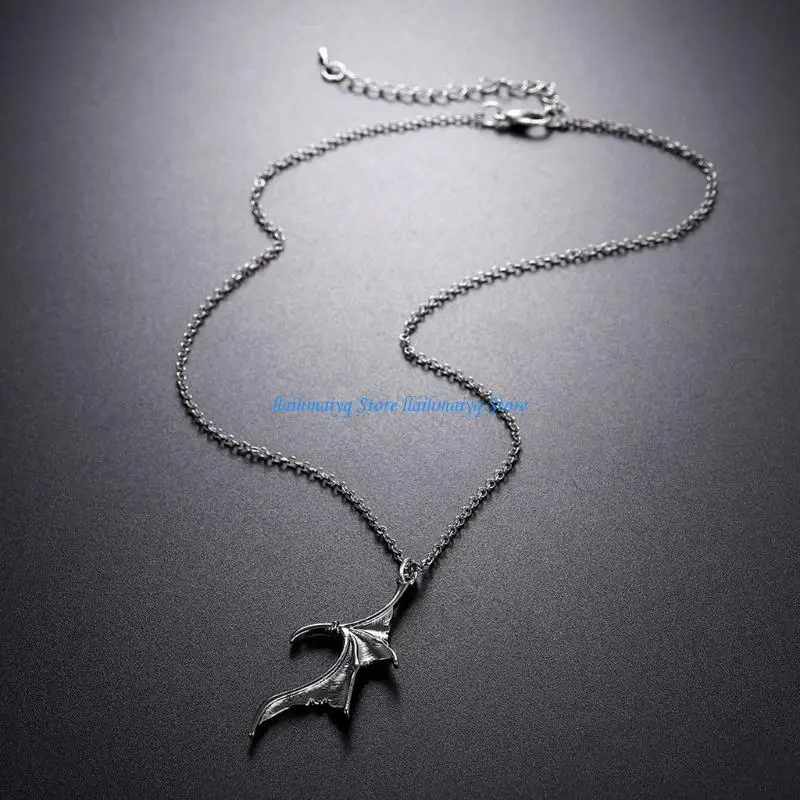 573B 2 Pcs Punk Heart Wing Necklace for Him & Her Vintage Bat Wing Heart Pendant Couples Necklace Set Valentine's Day Gifts