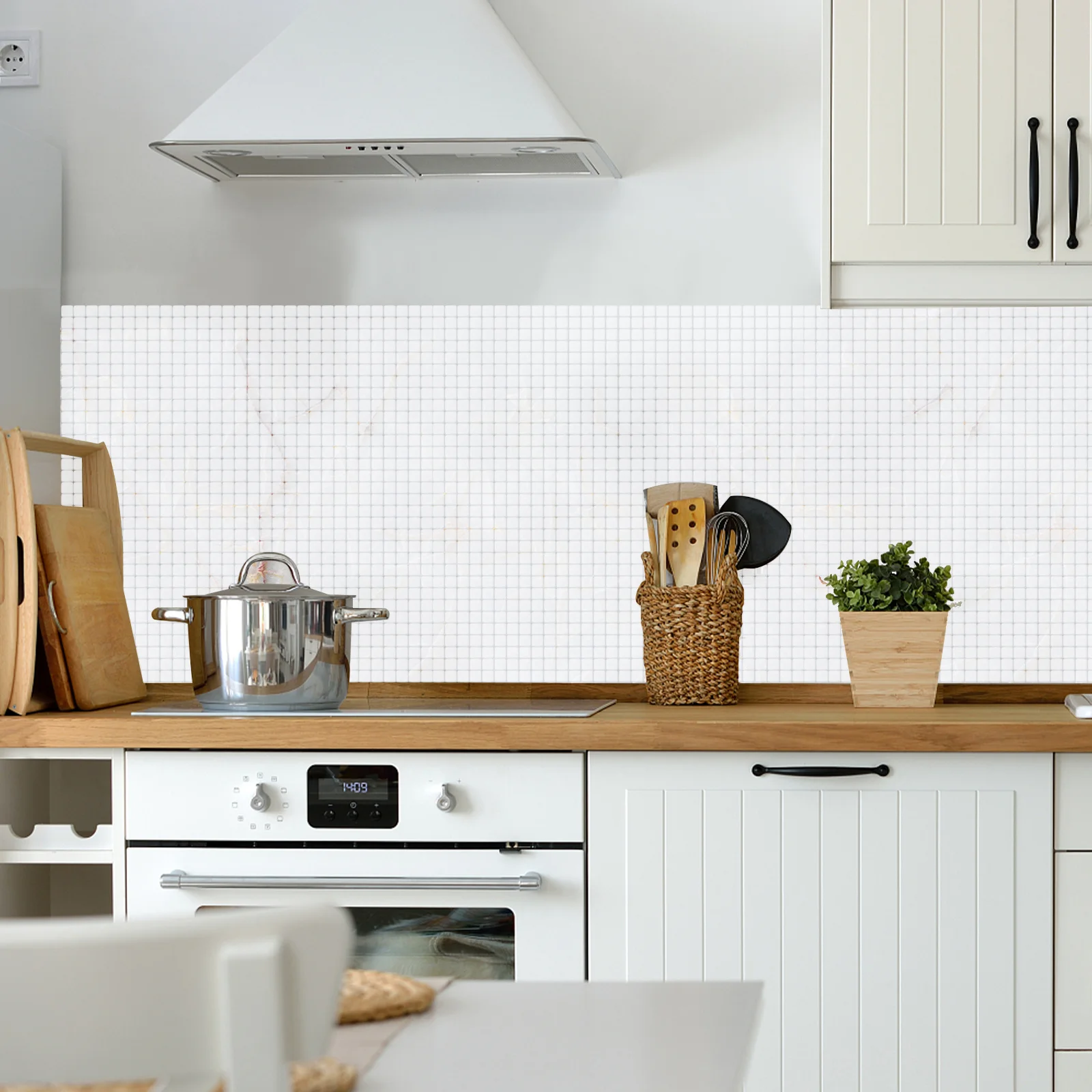 

450Pcs Mini Square Glass Mosaic Tiles Clear 1x1cm Transparent Pieces for DIY Art Projects Home Decor Transparent Glass Tiles